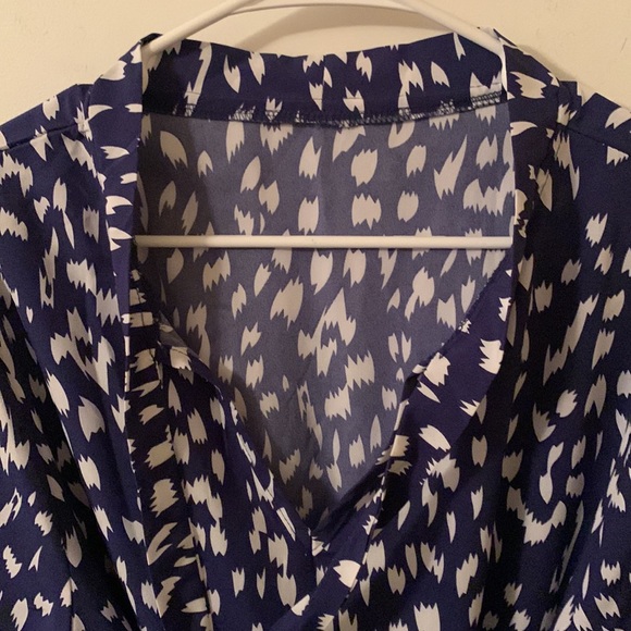 EUC Shein blue & white belted elastic waist v-neck collar with tie dress 4XL - Picture 6 of 13